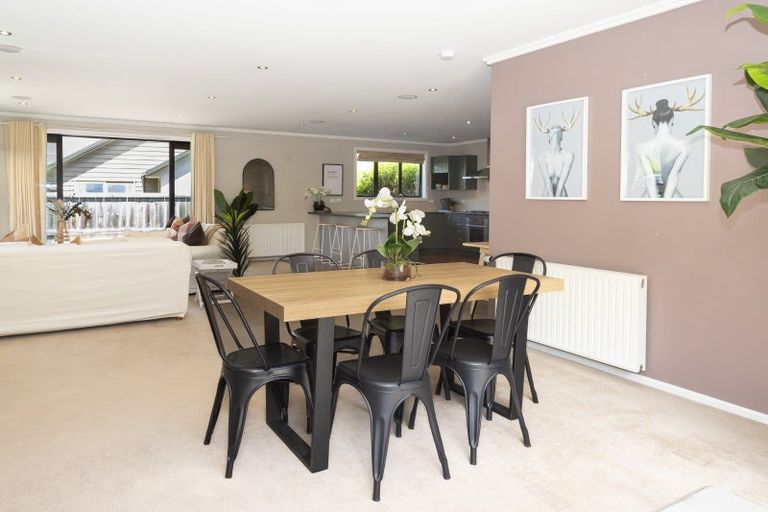 Photo of property in 28 Quill Street, Lake Hayes, Queenstown, 9304