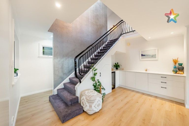 Photo of property in 15 Nikau Road, Point Howard, Lower Hutt, 5013