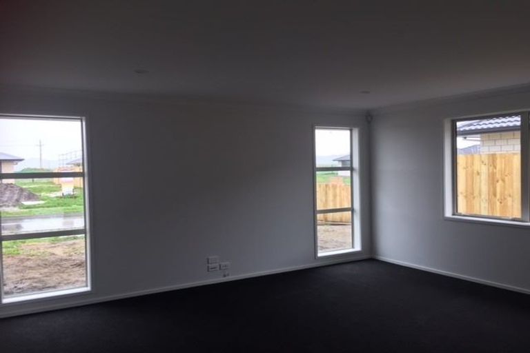 Photo of property in 37 Piata Street, Papamoa Beach, Papamoa, 3118