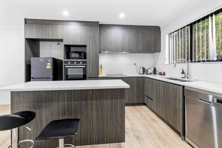 Photo of property in 18c Jupiter Street, Rosehill, Papakura, 2113