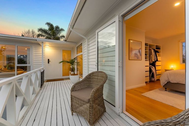 Photo of property in 37 Neptune Avenue, Beach Haven, Auckland, 0626