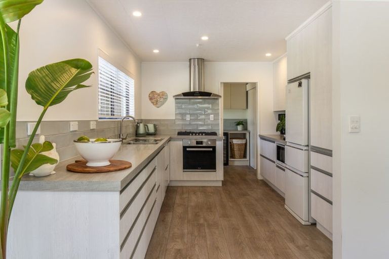 Photo of property in 17 Cedar Road, Te Awanga, 4102