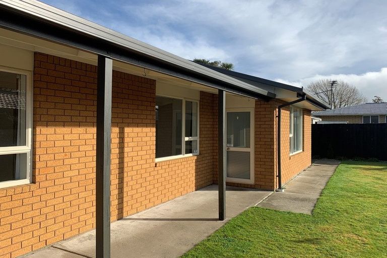 Photo of property in 2/160 Halswell Road, Hillmorton, Christchurch, 8025