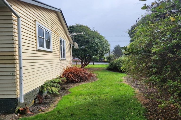Photo of property in 23 Stanly Street, Eketahuna, 4900