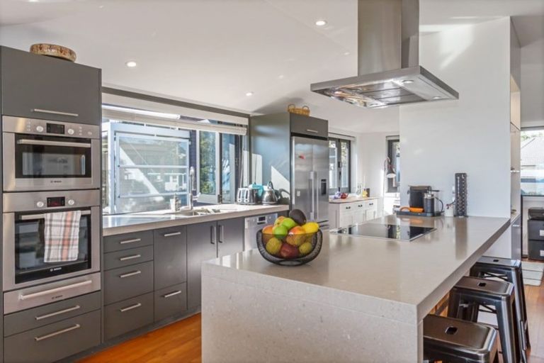 Photo of property in 105 The Esplanade, Manly, Whangaparaoa, 0930