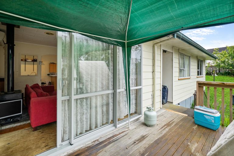 Photo of property in 16 Mckinstry Avenue, Mangere East, Auckland, 2024