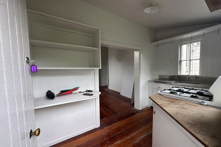 Photo of property in 180-182 Ohiro Road, Brooklyn, Wellington, 6021