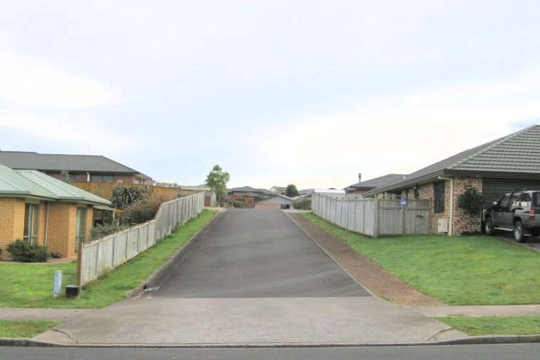 Photo of property in 10 Limousin Place, Grandview Heights, Hamilton, 3200