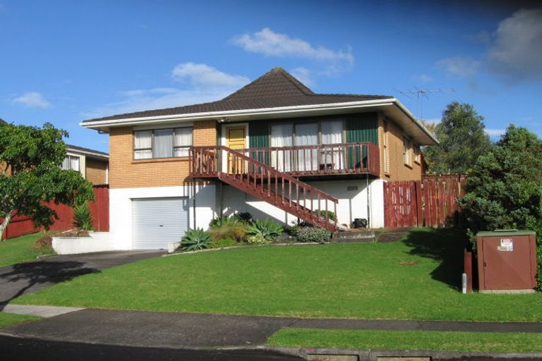 Photo of property in 1/27 Galloway Crescent, Farm Cove, Auckland, 2012