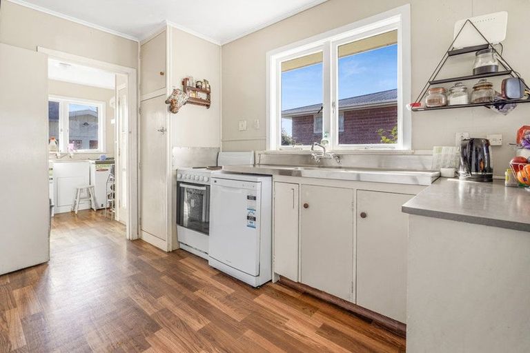 Photo of property in 24 Cotton Street, St Andrews, Hamilton, 3200