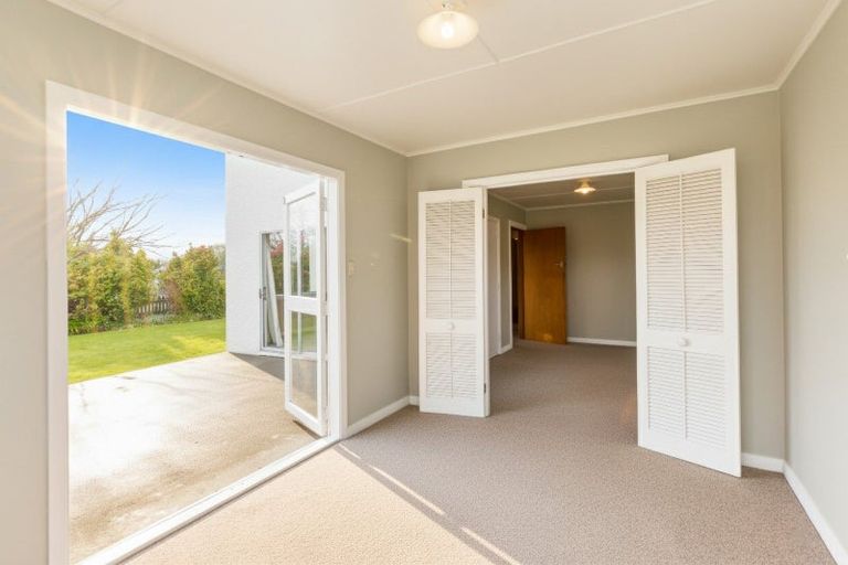 Photo of property in 42 Jellicoe Street, Greytown, 5712