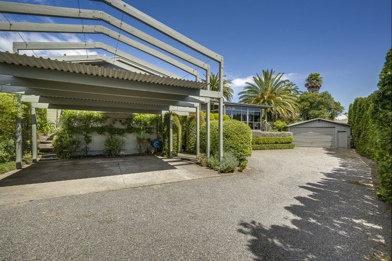 Photo of property in 18 Lucknow Road, Havelock North, 4130