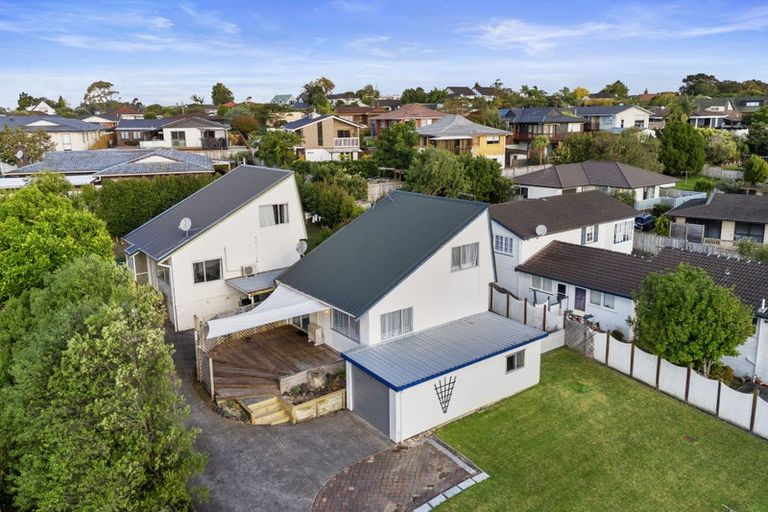 Photo of property in 1/116 Prince Regent Drive, Half Moon Bay, Auckland, 2012