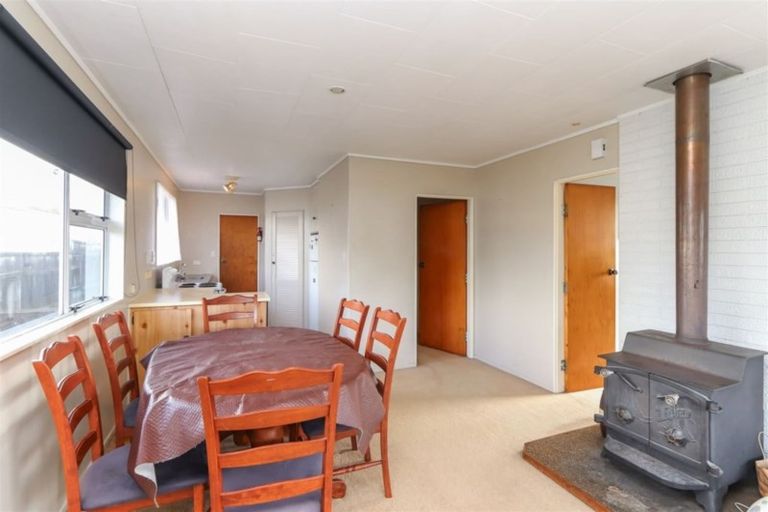 Photo of property in 56 Matai Street, Inglewood, 4330