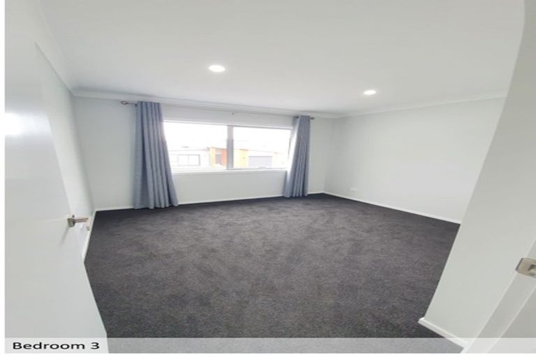 Photo of property in 6 Tieke Lane, Kenepuru, Porirua, 5022