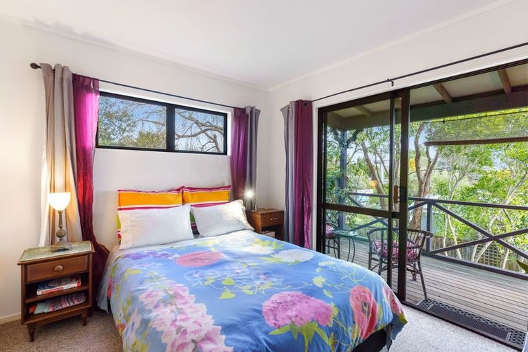 Photo of property in 25 Puriri Road, Waikanae, 5036