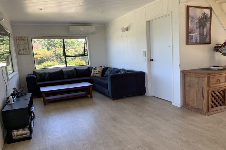 Photo of property in 22 Cuvier Crescent, Kuaotunu West, Whitianga, 3592