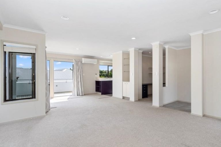 Photo of property in 90 Osprey Drive, Welcome Bay, Tauranga, 3112