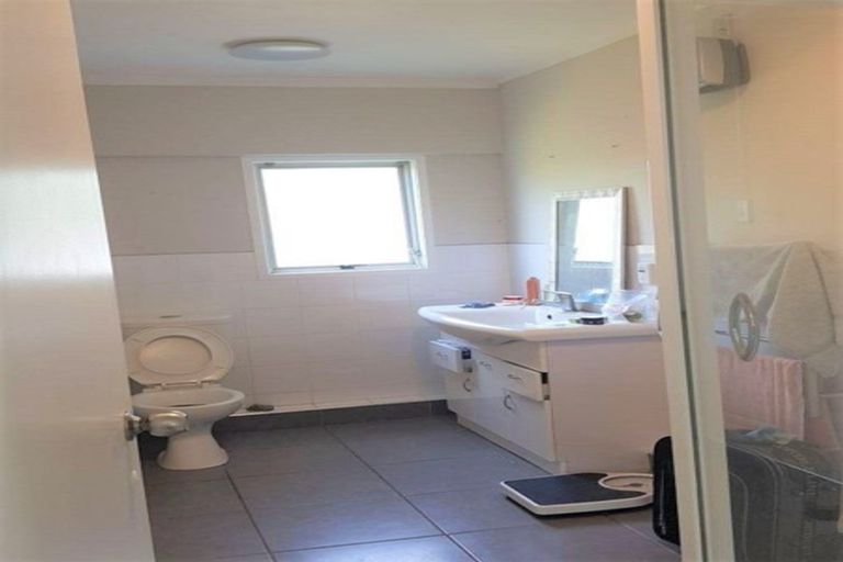 Photo of property in 4 Intrepid Place, Torbay, Auckland, 0630