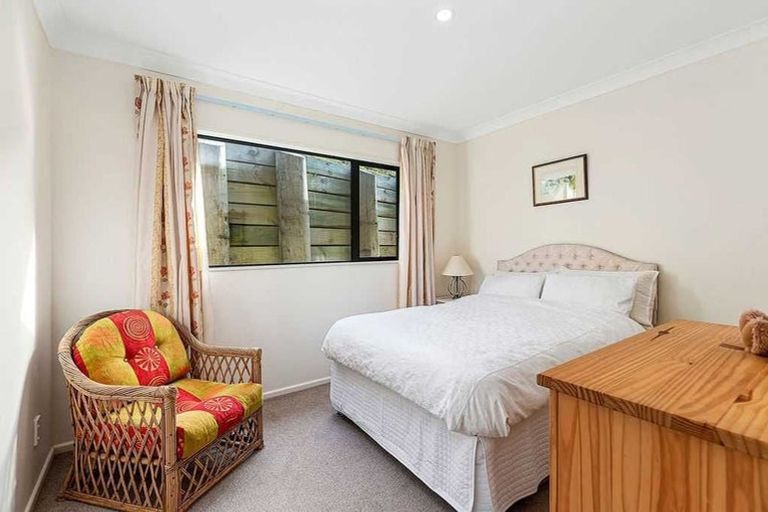 Photo of property in 72 Staithes Drive North, Whitby, Porirua, 5024