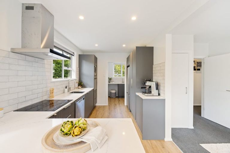 Photo of property in 3 Sealy Place, Bryndwr, Christchurch, 8053