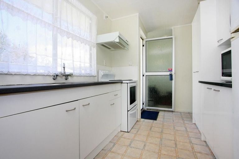 Photo of property in 1/18 Kennington Drive, Clendon Park, Auckland, 2103