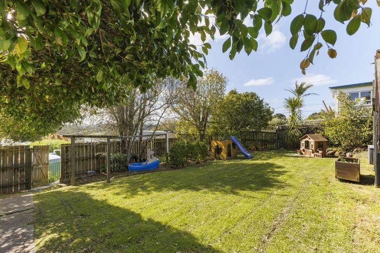 Photo of property in 230 Upper Harbour Drive, Greenhithe, Auckland, 0632