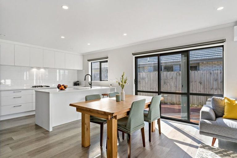 Photo of property in 18 Perla Road, Pukekohe, 2120