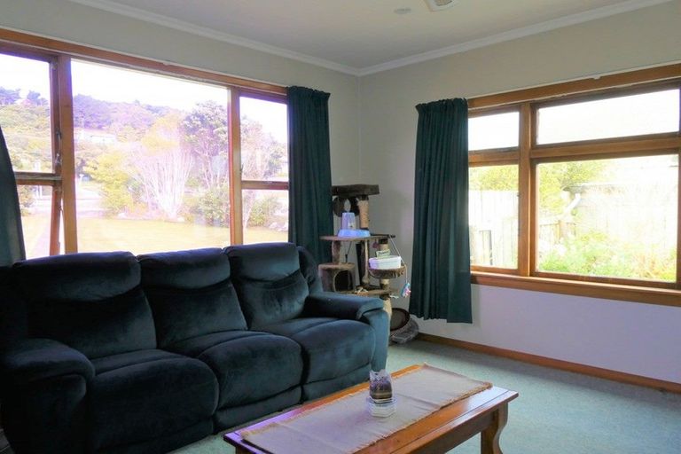 Photo of property in 82 Tasman Street, Karoro, Greymouth, 7805