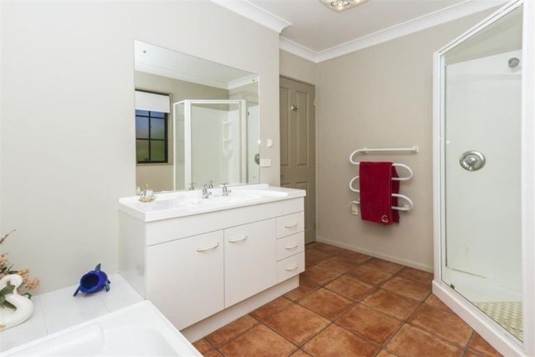 Photo of property in 1 Hoult Crescent, Monaco, Nelson, 7011