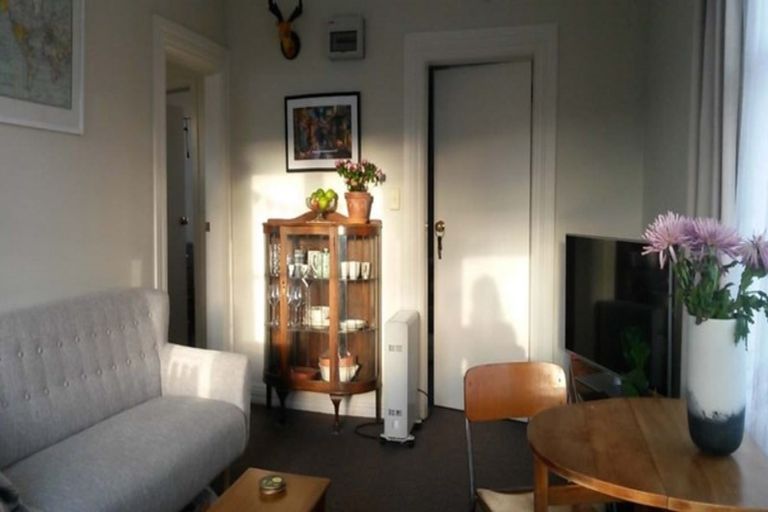 Photo of property in 218 Rintoul Street, Berhampore, Wellington, 6023