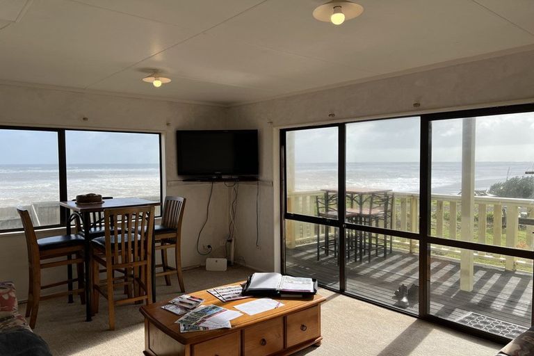 Photo of property in 11a Beach Road, Mokau, 4376