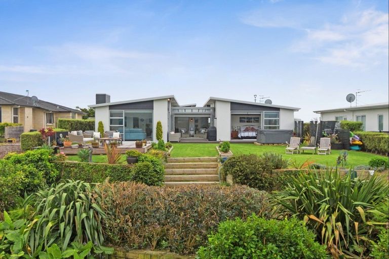 Photo of property in 16 Holyoake Terrace, Omokoroa, 3114