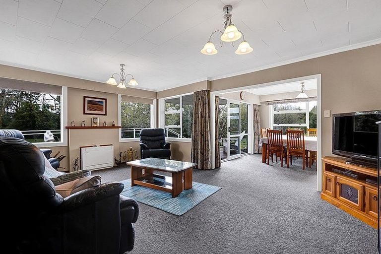 Photo of property in 13 Fairbank Avenue, Stratford, 4332