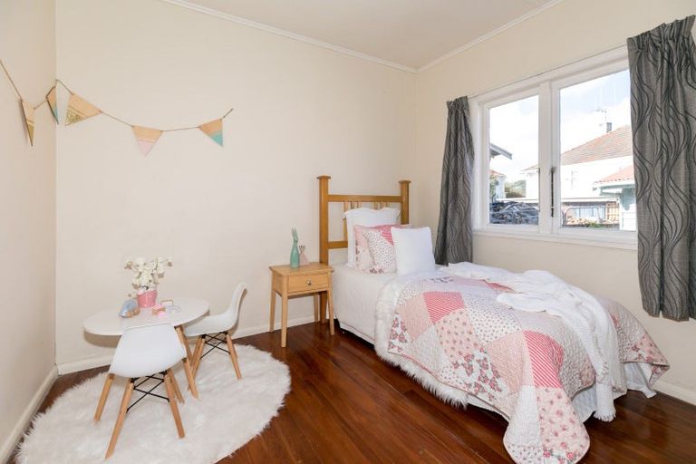 Photo of property in 3a Denz Street, Maeroa, Hamilton, 3200