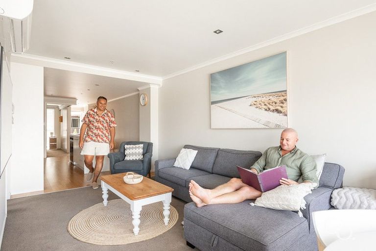Photo of property in Algarve Apartments, 213/332 Maunganui Road, Mount Maunganui, 3116