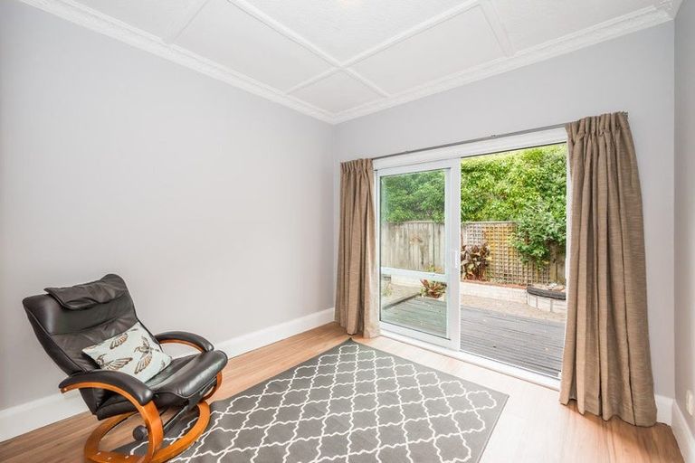 Photo of property in 65 Elizabeth Street, Waikanae, 5036