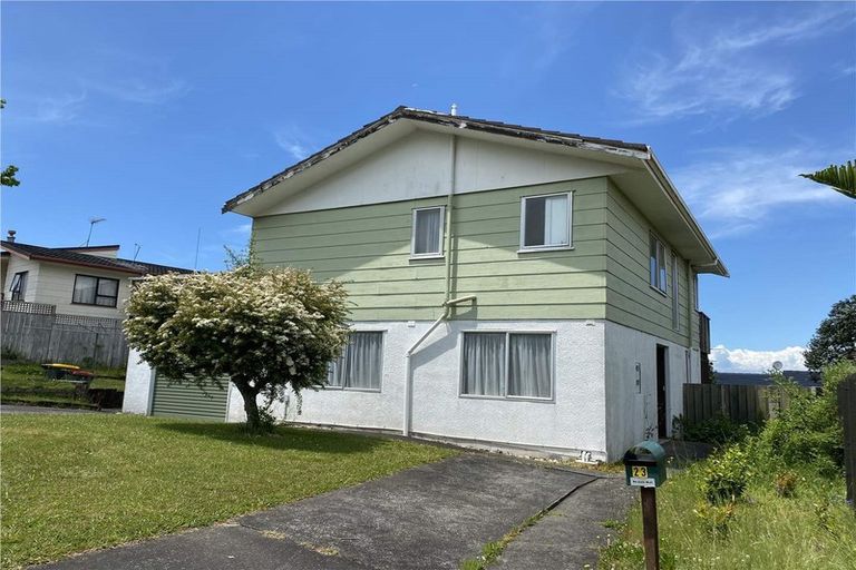 Photo of property in 23 Athena Drive, Totara Vale, Auckland, 0629