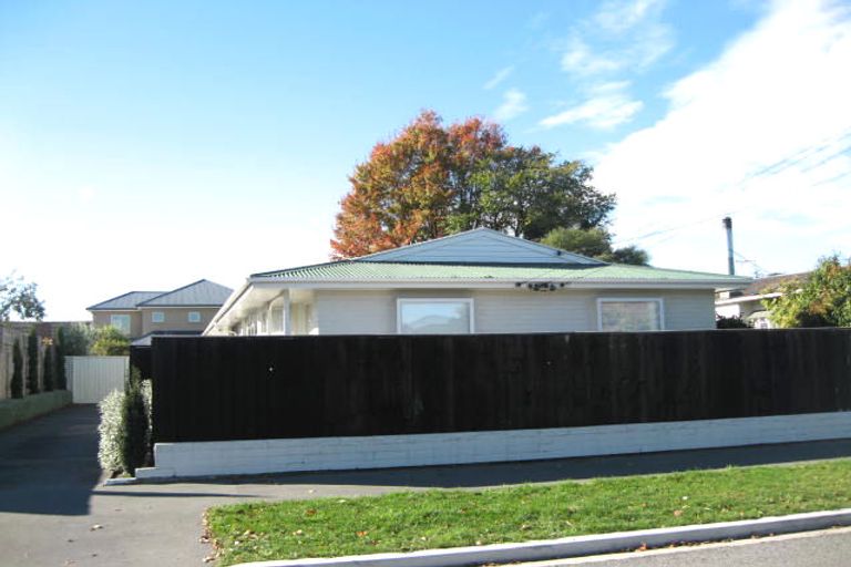 Photo of property in 46a Garreg Road, Bryndwr, Christchurch, 8052