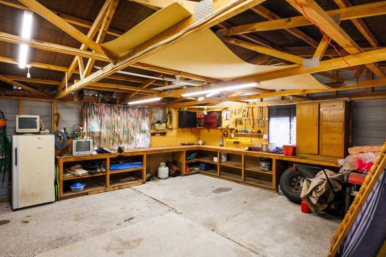 Photo of property in 111 Koputara Road, Himatangi Beach, Foxton, 4891