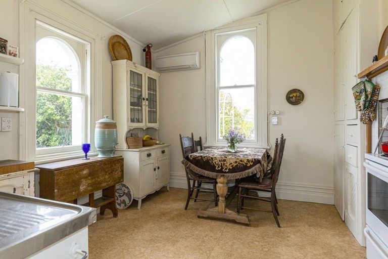 Photo of property in 5 Queen Street, Waimate, 7924