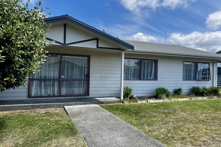 Photo of property in 715-717 Charles Street, Raureka, Hastings, 4120