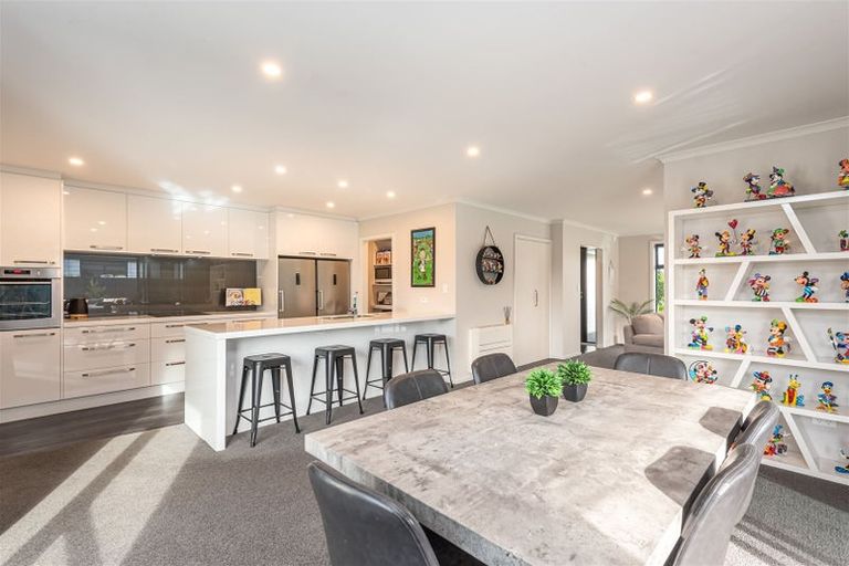 Photo of property in 40 Luxembourg Crescent, Halswell, Christchurch, 8025