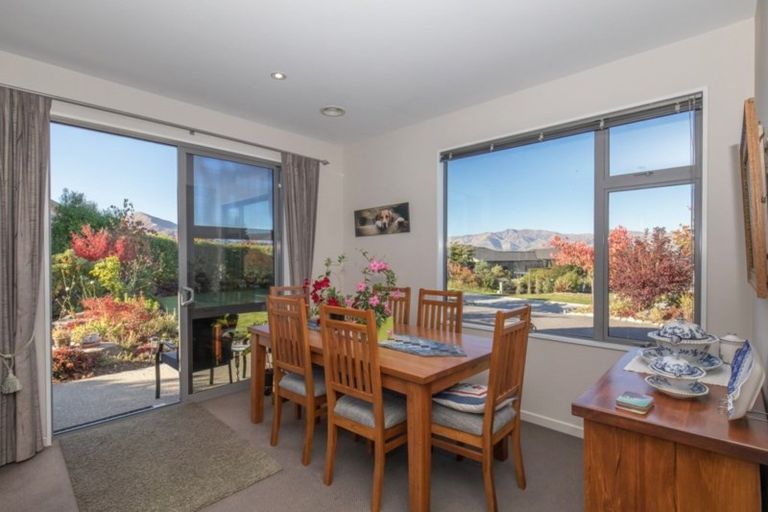 Photo of property in 8 Grierson Lane, Albert Town, Wanaka, 9305