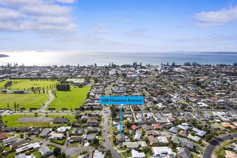 Photo of property in 108 Florence Avenue, Orewa, 0931
