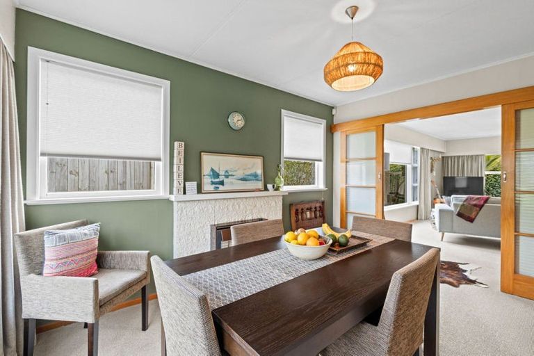 Photo of property in 63 Parkes Avenue, Saint Johns Hill, Whanganui, 4501