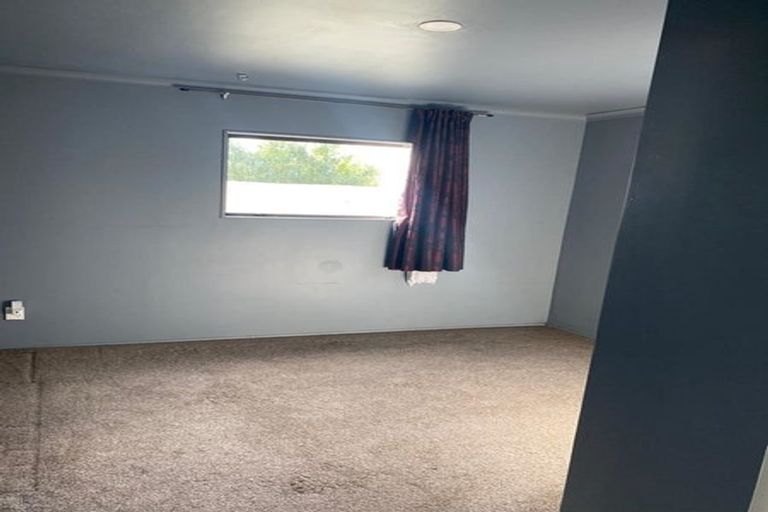 Photo of property in 517 Massey Road, Mangere, Auckland, 2022