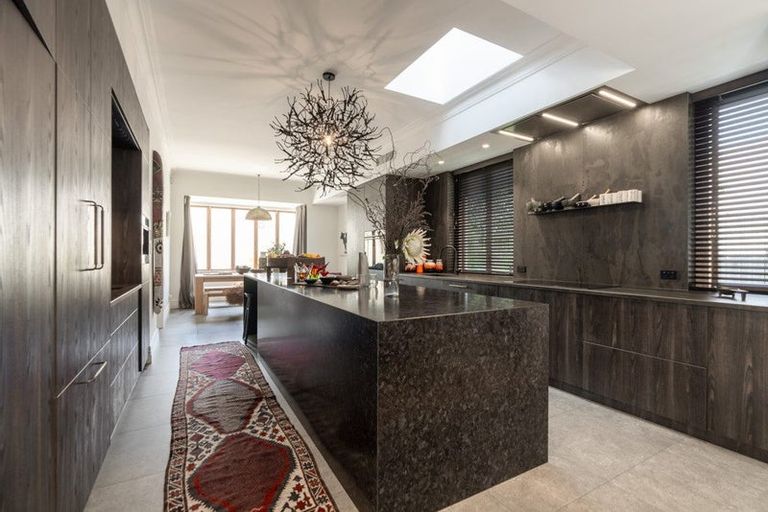 Photo of property in 29 Garden Road, Merivale, Christchurch, 8014