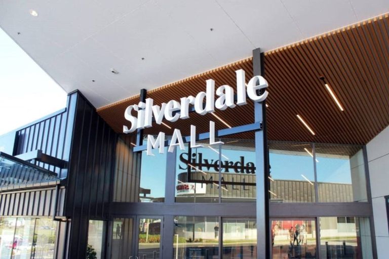 Photo of property in 27 Kotuitui Drive, Wainui, 0992