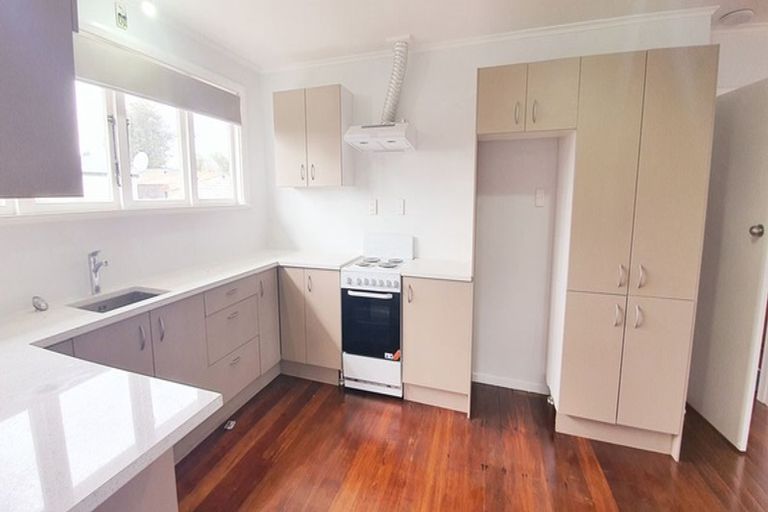 Photo of property in 1/35 Hill Crescent, Papakura, 2110